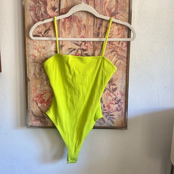 NWT NAKED WARDROBE SNATCHED STRETCH RIB LIME GREEN RIBBED BODYSUIT BODYCON TOP L - Picture 2 of 11